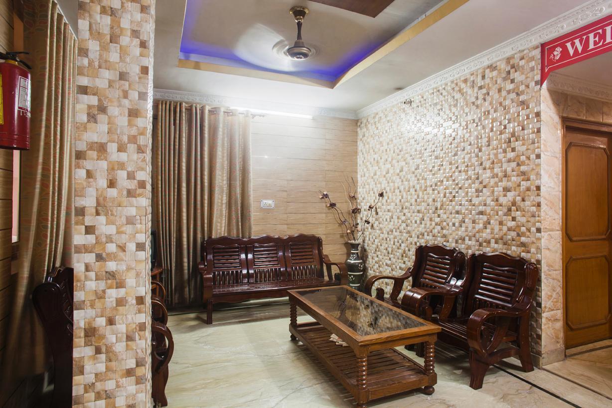 Hotel Grant Deluxe Meerut Exteriör bild